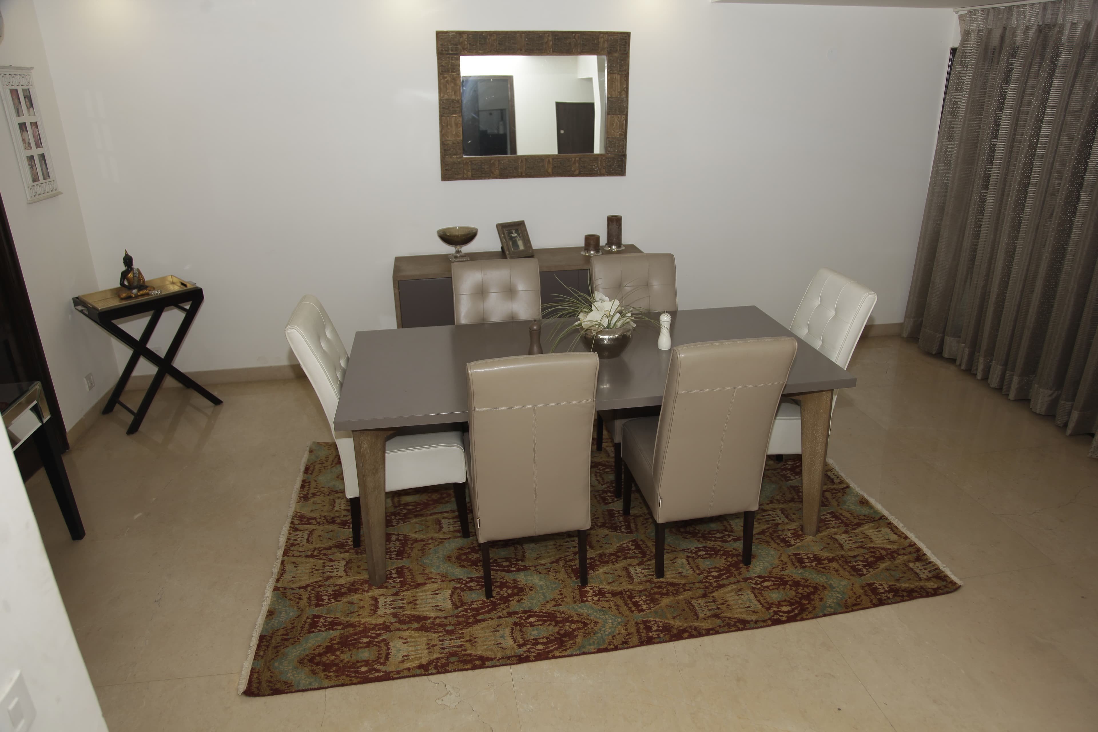 Sumer's Lounge - Gurgaon